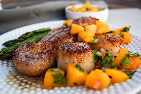 Scallops and Peach Salsa