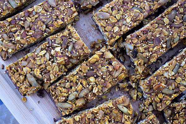 Chewy Pumpkin Granola Bars