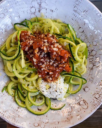 Zucchini Noodles with Tomatoes